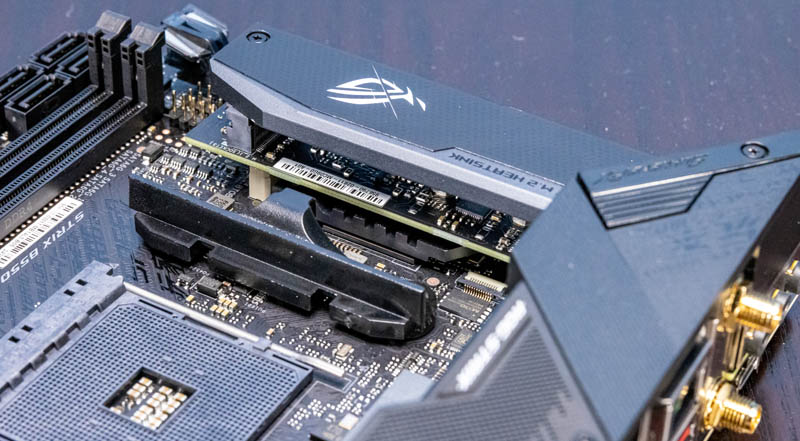 ASUS ROG STRIX B550 I Gaming Chipset Under M.2