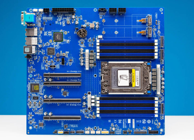 Gigabyte ME33 AR0 Overview